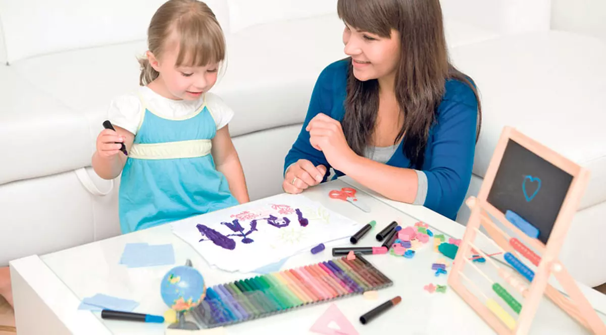 Vrei să faci fapte bune? Descoperă locurile de muncă din domeniul asistenței sociale