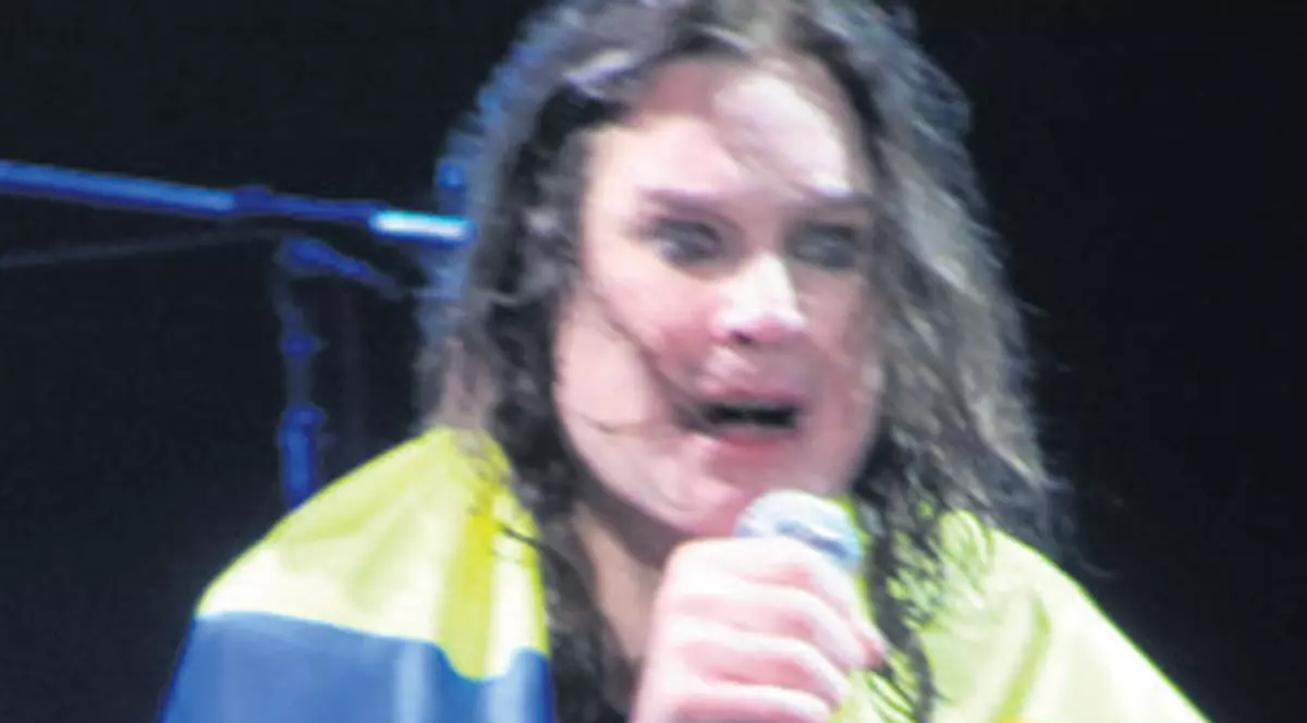 Ozzy Osbourne a sărutat tricolorul