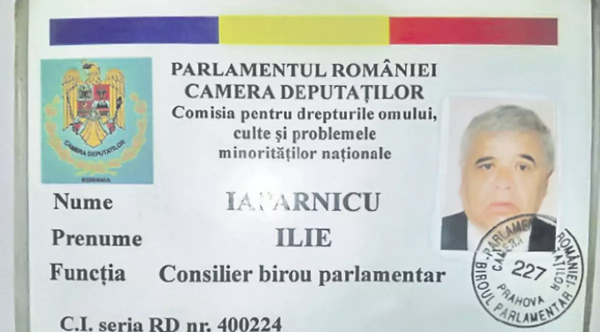 Deputatul Nicolae Păun: «Legitimaţia este falsă»