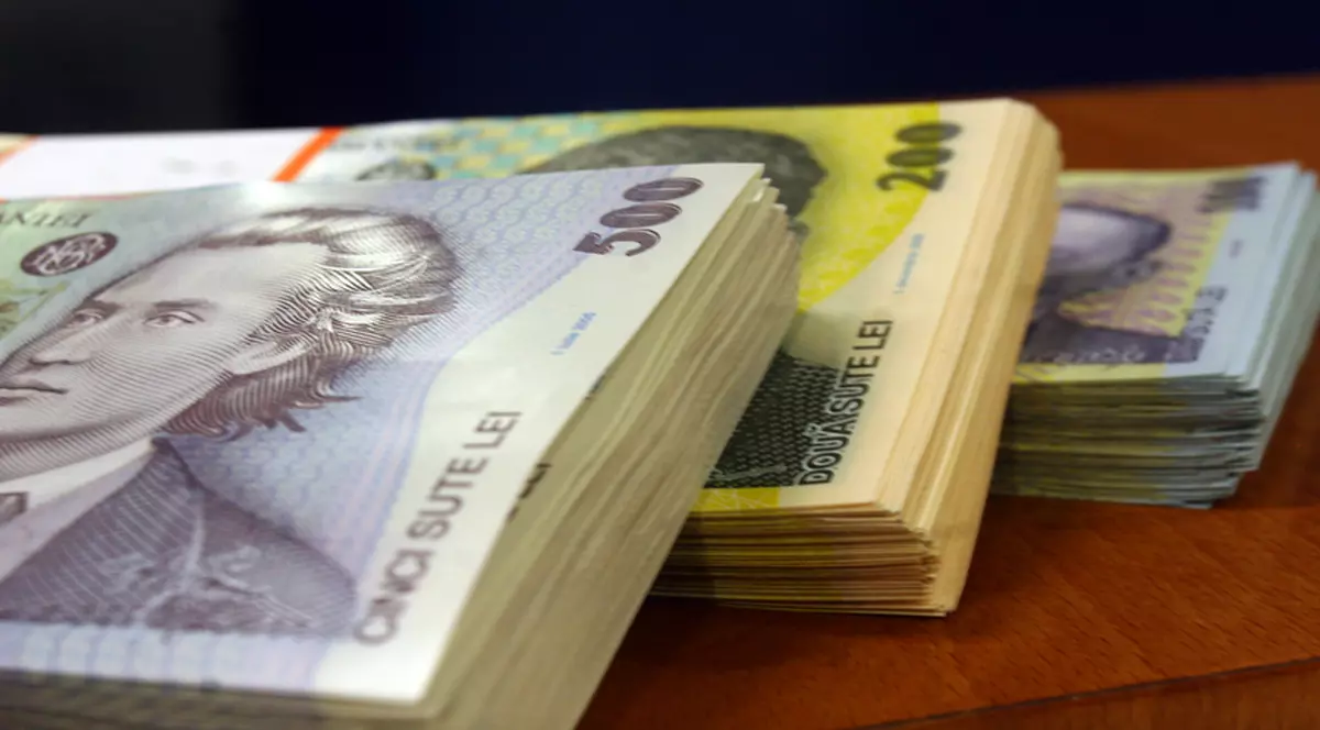 Mare grijă când faceţi un împrumut la bancă - Atenţie la comisioanele ascunse!