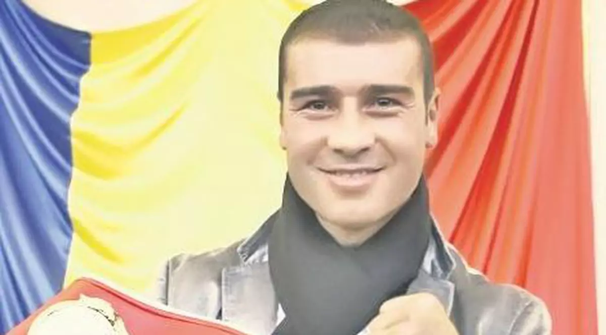 Lucian Bute a revenit în ţară şi a răspuns criticilor lui Leonard Doroftei: "Ar trebui să mă susţină"