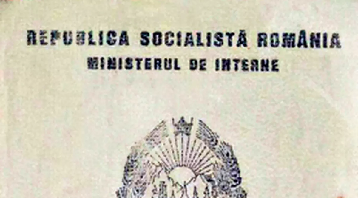 Pe vremea lui Ceauşescu, buletinul de Bucureşti costa chiar şi 10.000 de lei