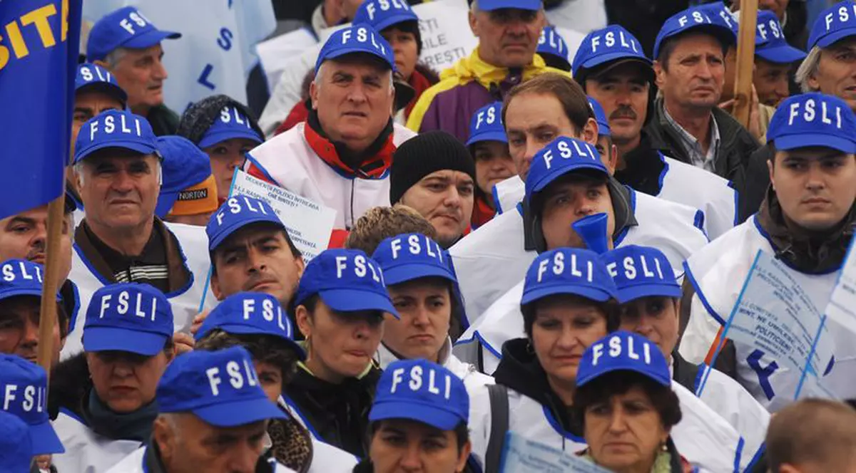 Peste 26.000 de bugetari vor mai fi disponibilizaţi până la sfârşitul anului 