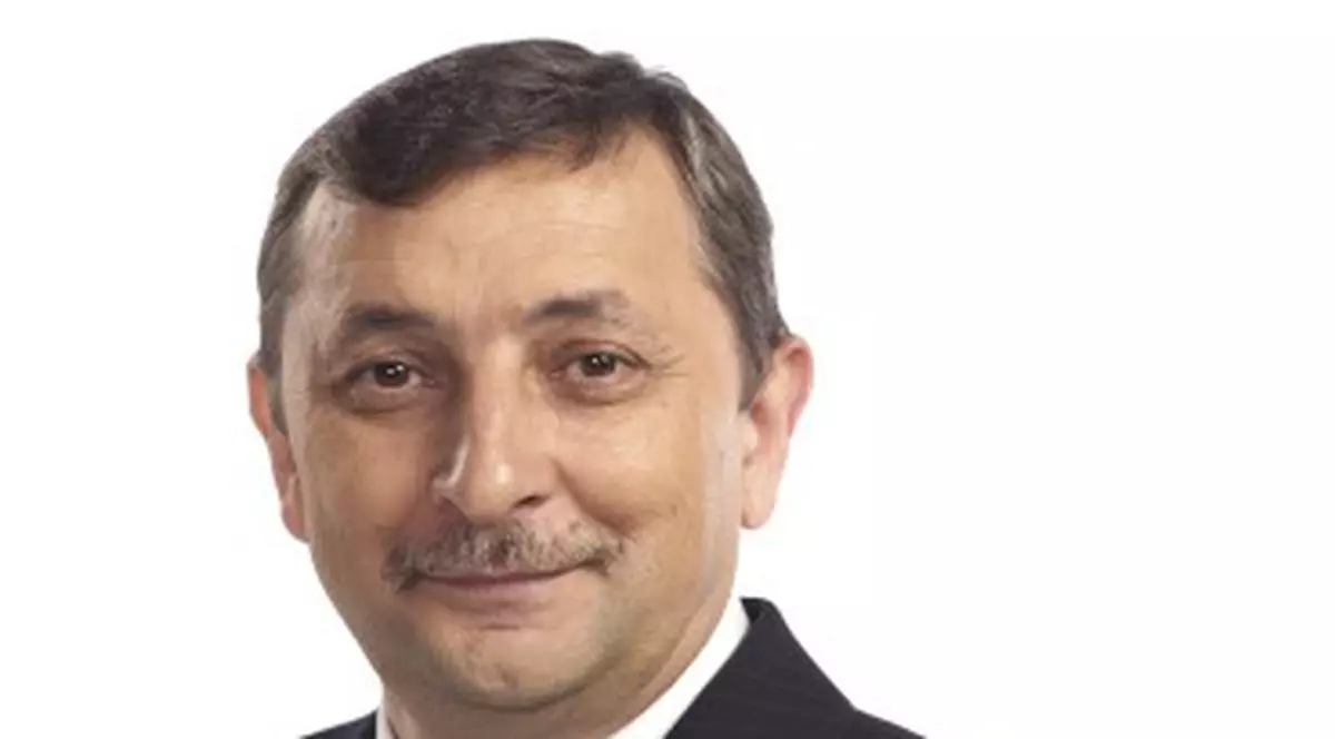 Europarlamentarul social-democrat Ioan Enciu vrea ridicarea vizelor pentru românii care vor să meargă în Canada