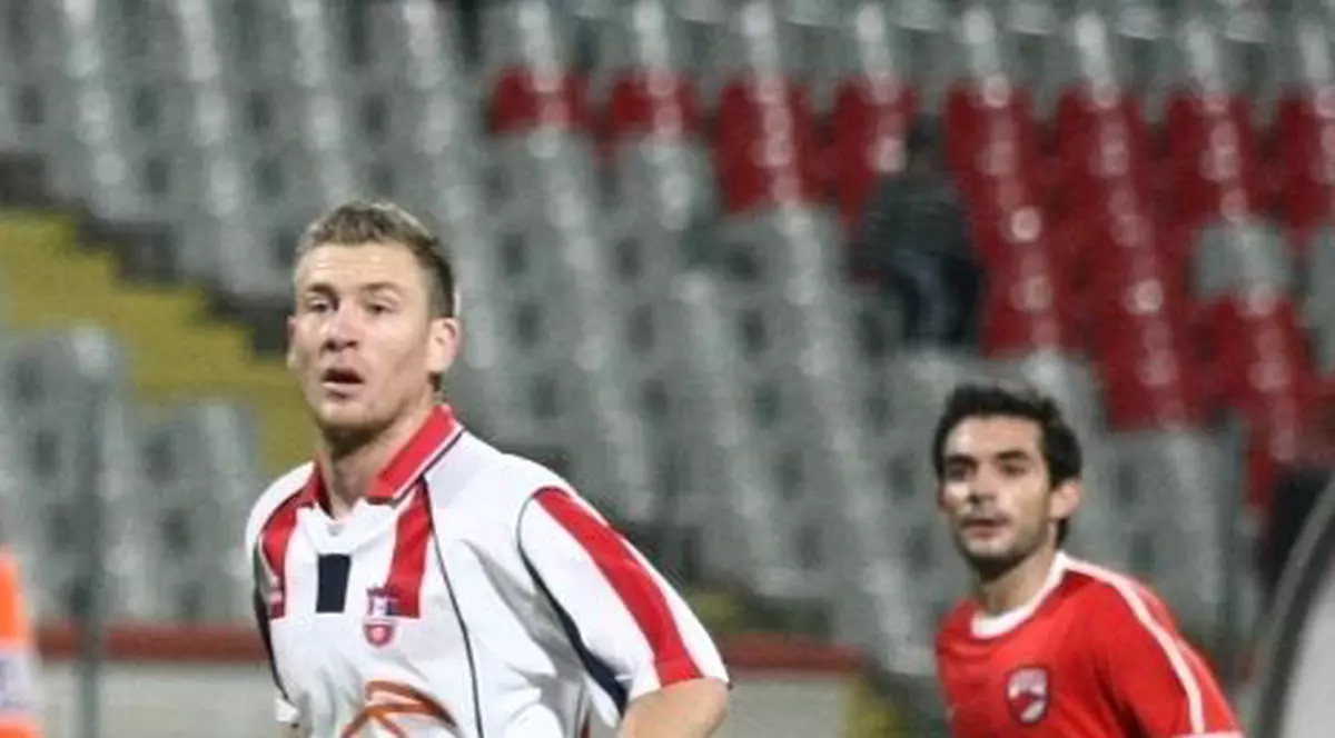 Silviu Ilie, eroul Oţelului din meciul cu Craiova, nu are timp să-şi ia permisul de conducere