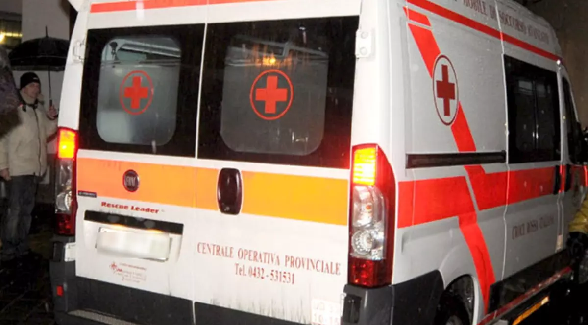 Trei români, răniţi într-un accident rutier, în Franţa