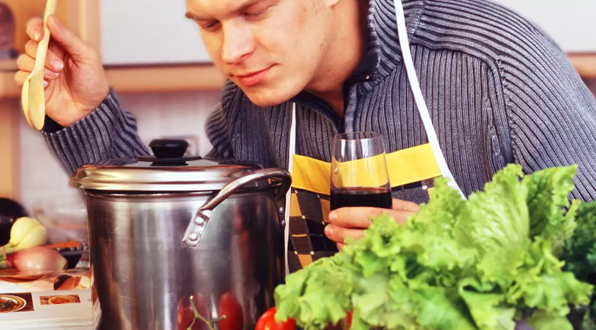 Oamenii graşi simt altfel mirosul mâncării