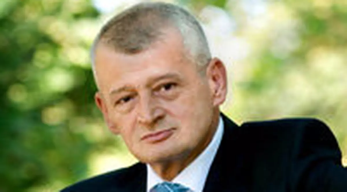 Primarul Sorin Oprescu are cont de Twitter