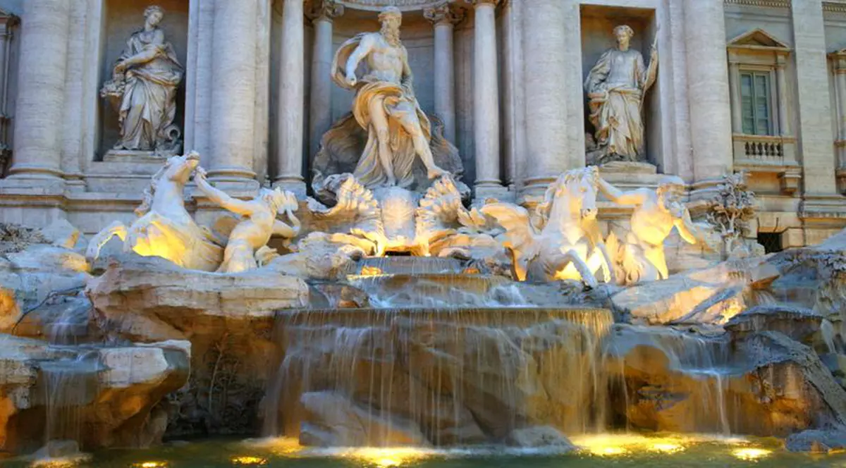 Turiștii au aruncat 1,5 milioane de dolari în Fontana di Trevi anul trecut. Ce se întâmplă cu banii
