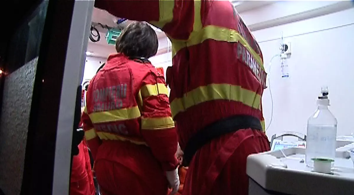 Tânăr din Capitală, înjunghiat în spate de un vecin 