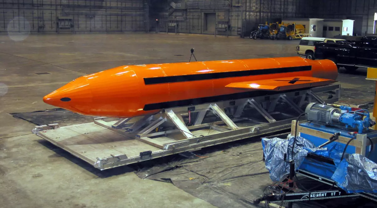 Agenţi federali beţi au transportat arme nucleare 