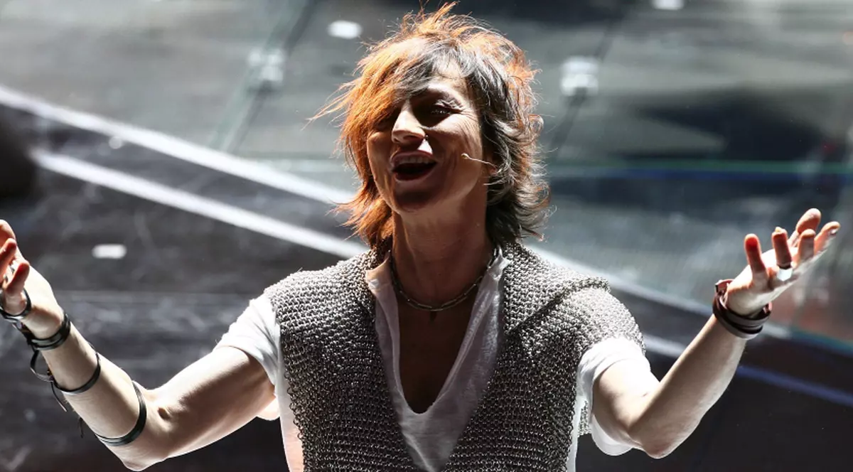 Cântăreaţa Gianna Nannini a născut o fetiţă