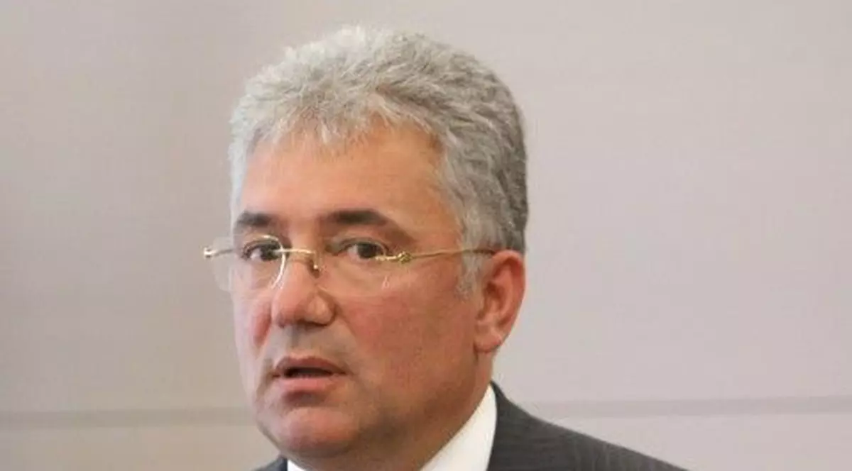 Adriean Videanu: ”Nu există în PDL acel om politic care să îl înlocuiască pe Traian Băsescu”