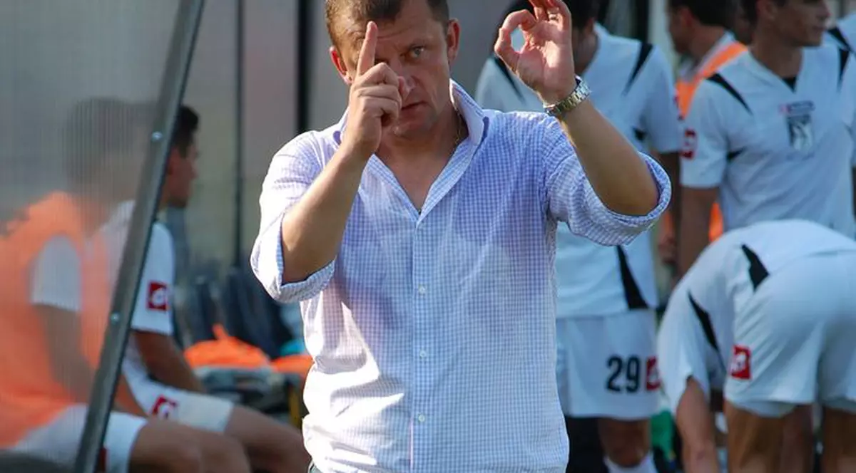 Dorinel Munteanu dezvăluie cum a reuşit să o ducă pe Oţelul pe primul loc: "Sunt disciplinat, ambiţios şi perfecţionist!"