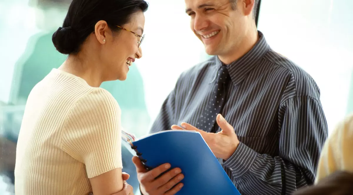 Ca să-şi salveze angajaţii, o şefă s-a autoconcediat