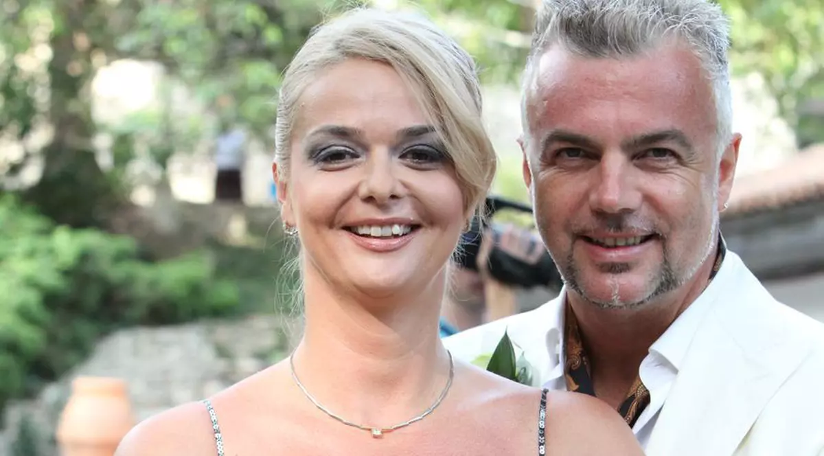Iuliana Marciuc: "Adrian Enache nu s-a întors la fosta soţie"