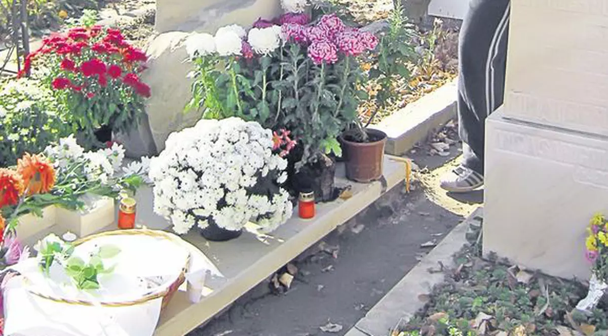 Admiratorii l-au plâns pe Gheorghe Dinică