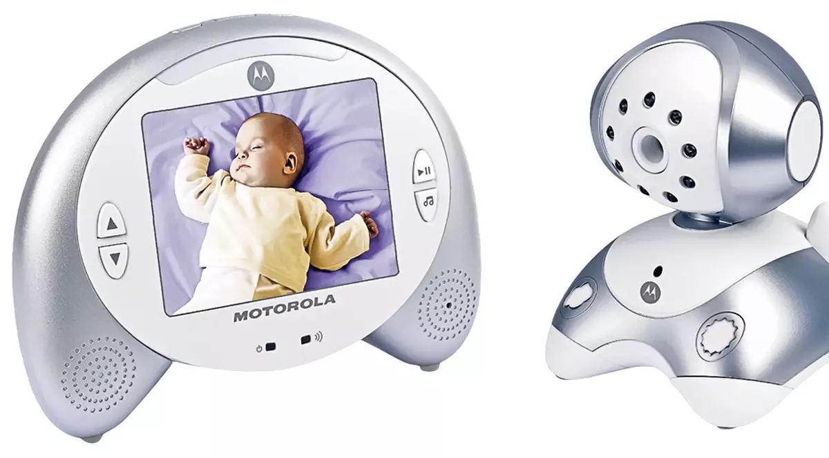 Părinţii de bebeluşi au acum ocazia să-şi tragă un pic sufletul | «Dădaca electronică» sare în ajutorul mămicilor