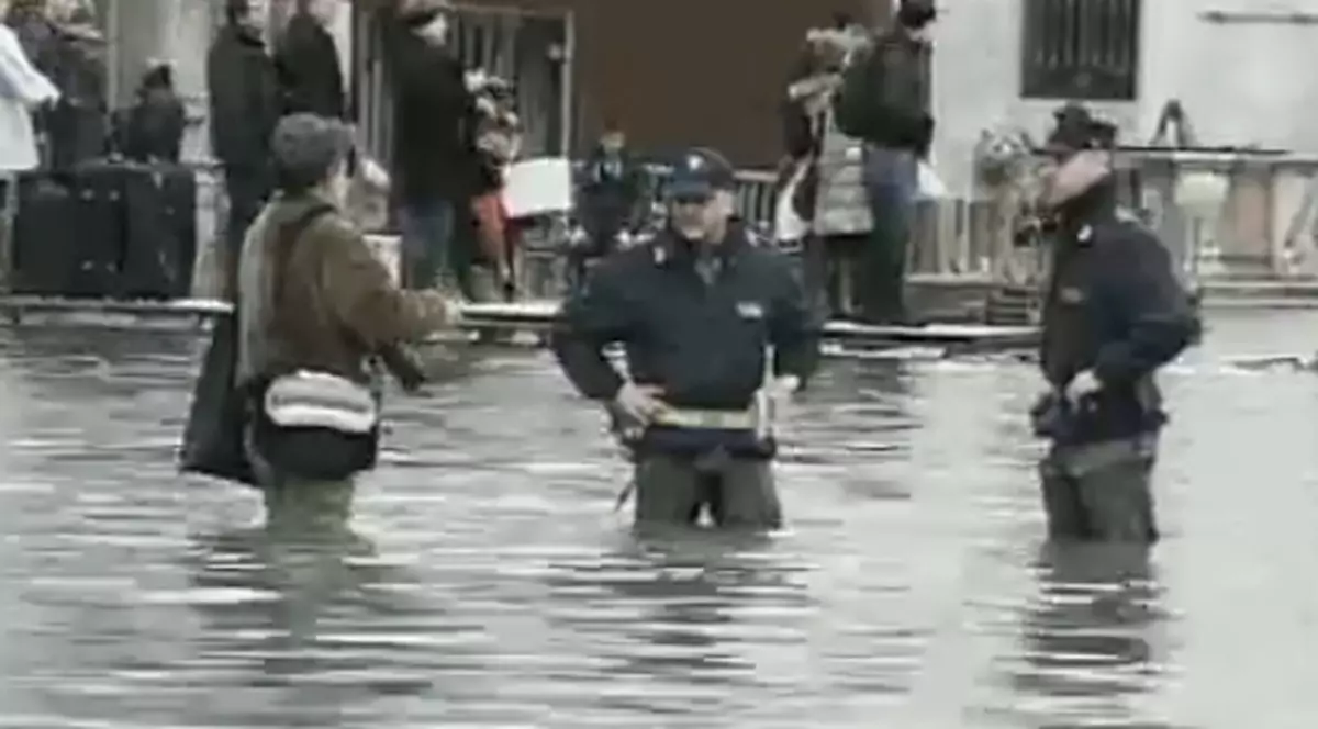 Video | Veneţia şi Roma, sub ape 