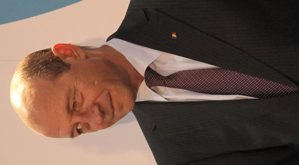 Băsescu: “Ponta l-a pus pe Geoană să mintă şi acum face pe fata mare” 