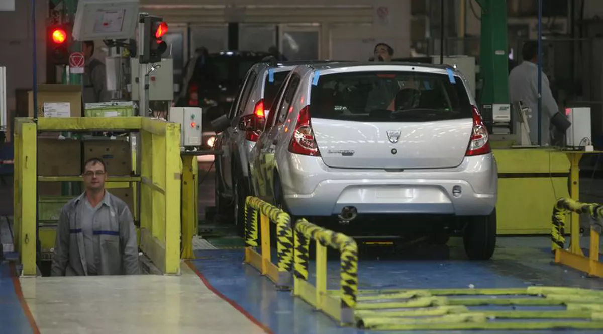 Nemţii şi francezii sunt mulţumiţi de Dacia. Ce spun românii?