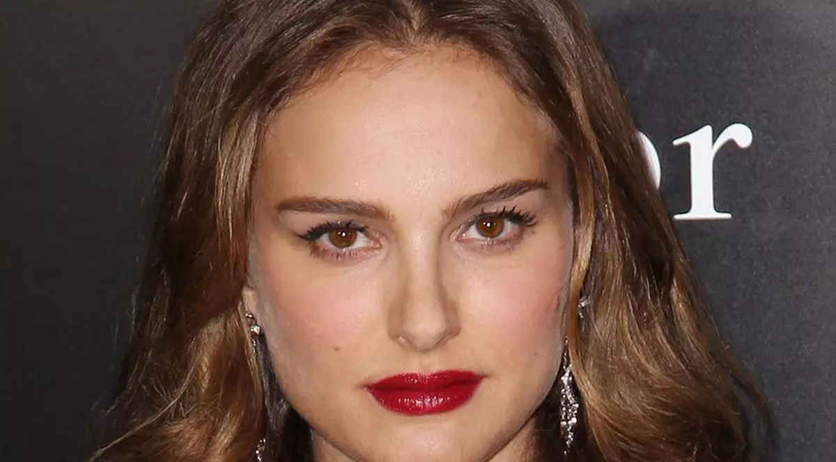 Natalie Portman a devenit ambasadoare Dior