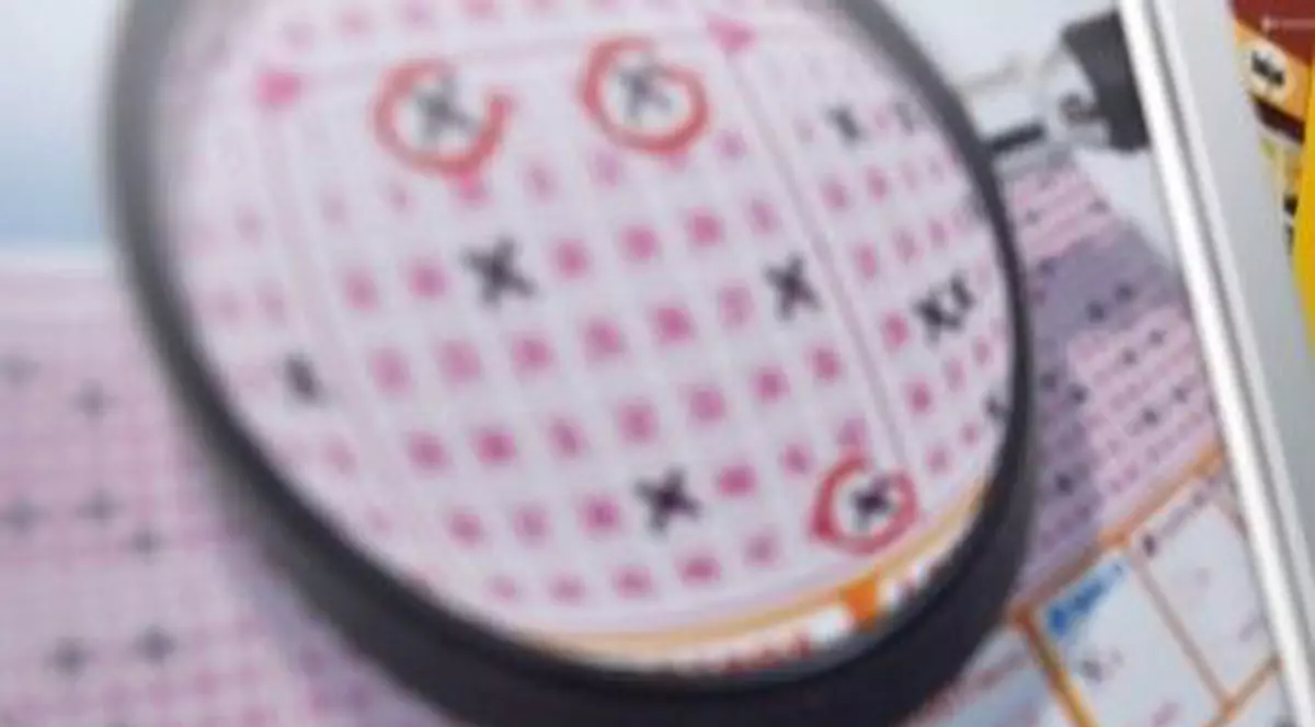 A cumpărat biletul câştigător după ce a lăsat înaintea sa o femeie nervoasă