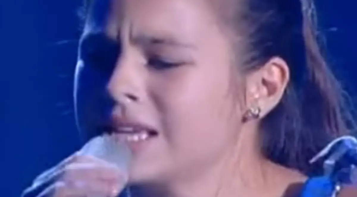 O adolescentă româncă a câştigat premiul cel mare la un concurs muzical, în Italia