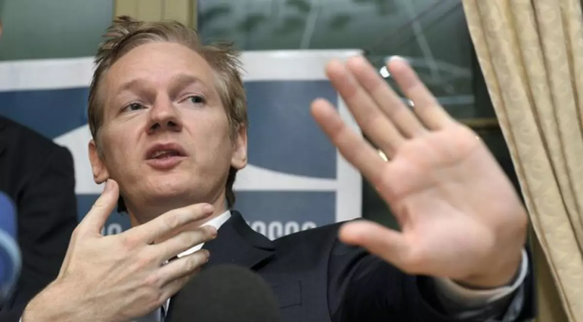 Julian Assange, fondatorul WikiLeaks, eliberat condiţionat