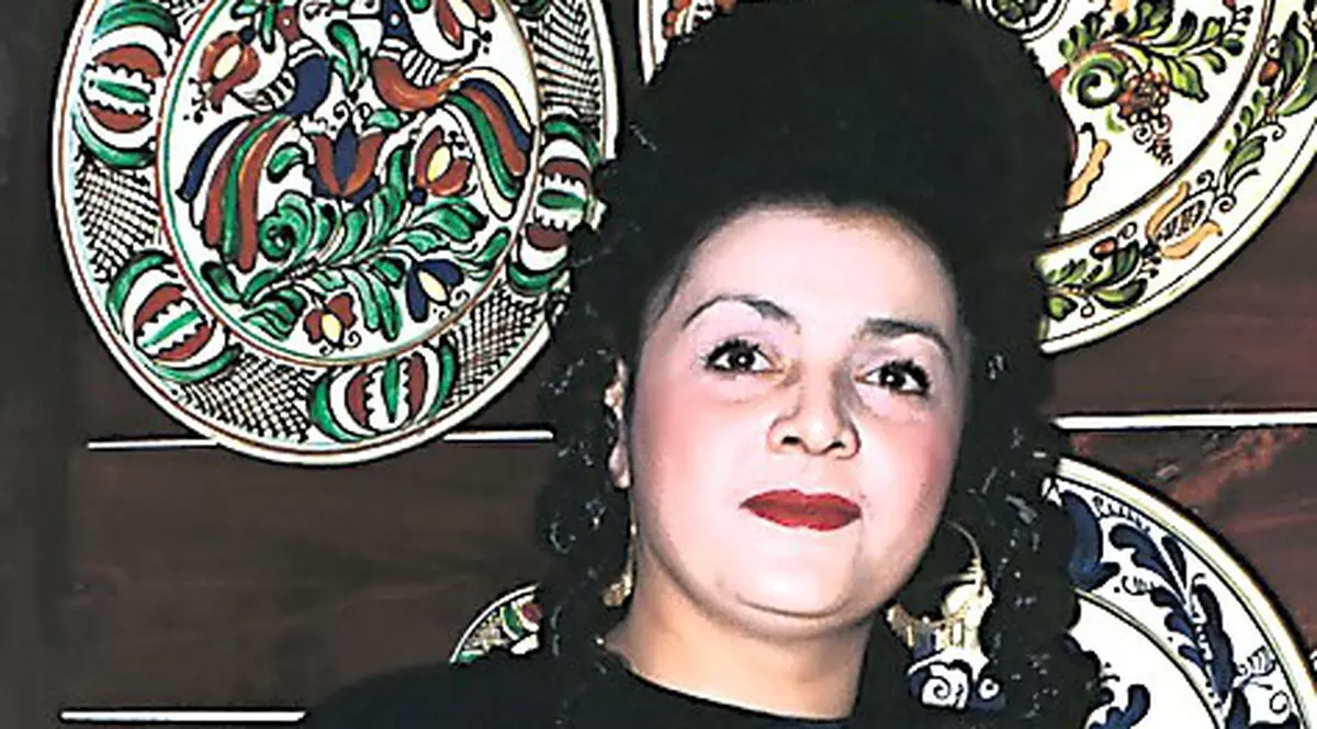 Cornelia Catanga povesteşte dramele prin care a trecut de-a lungul vieţii