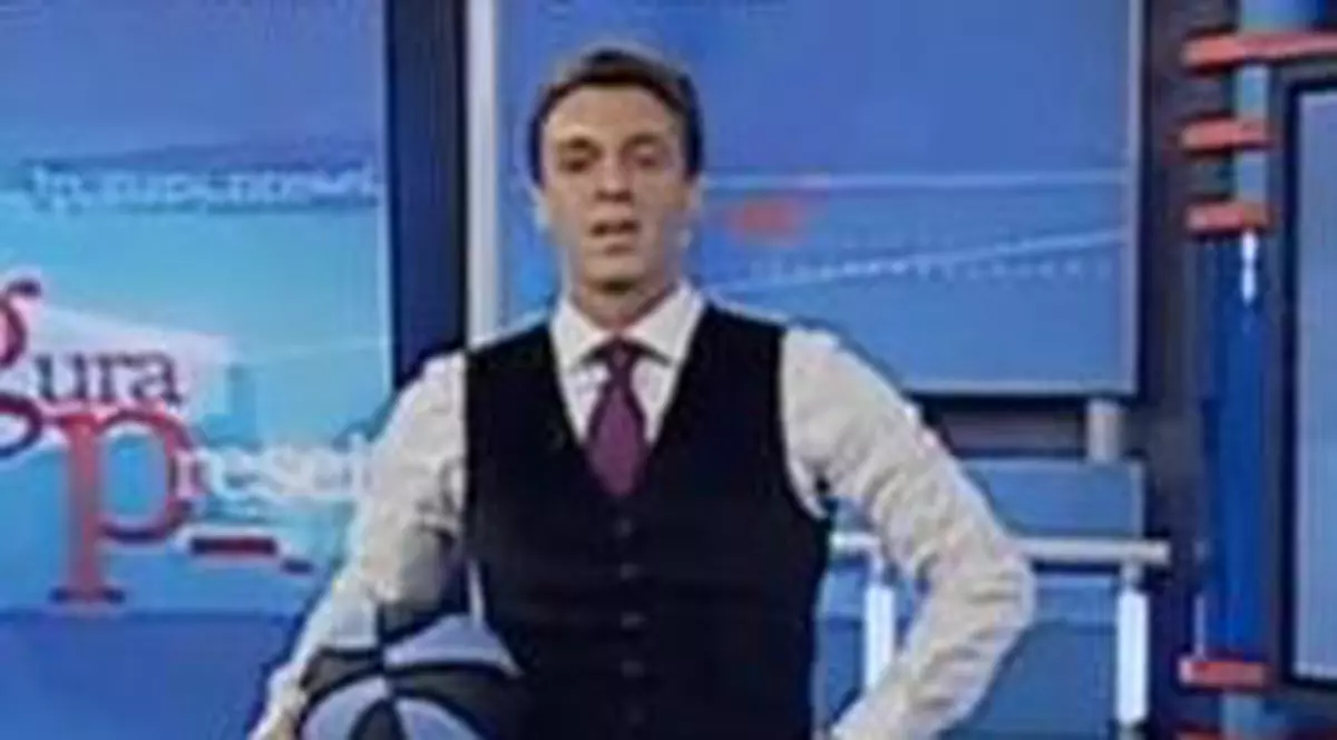 Video | Mircea Badea a jonglat cu mingea de baschet în timpul emisiunii