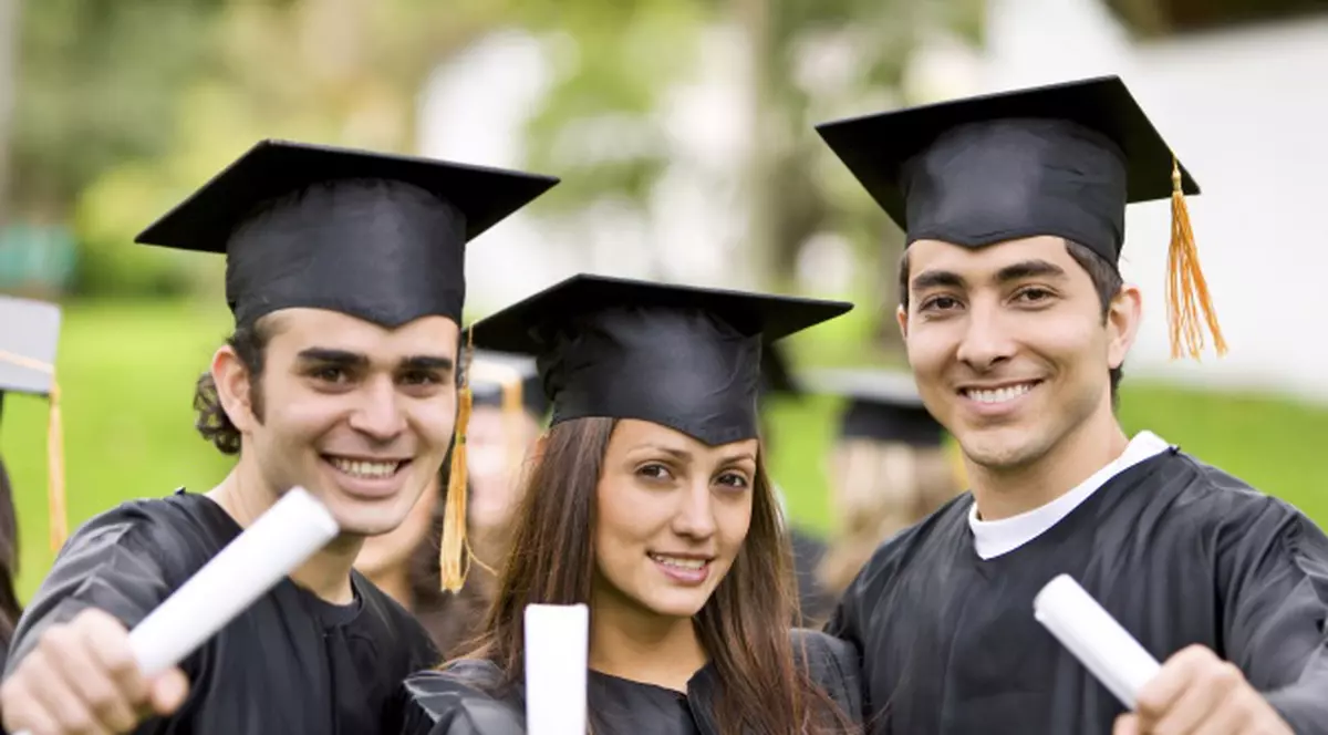 Programul ”Primul salariu”. Absolvenții de facultate și școli profesionale ar putea primi salarii mai mari