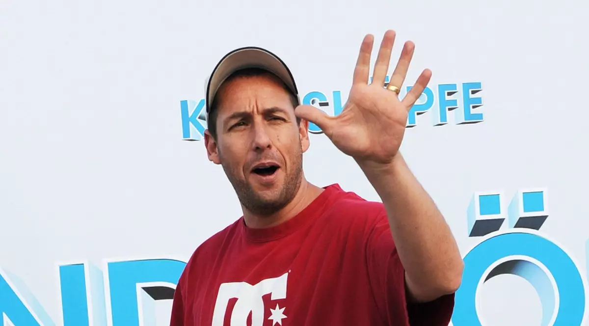 Adam Sandler a aflat din ziare că... a murit