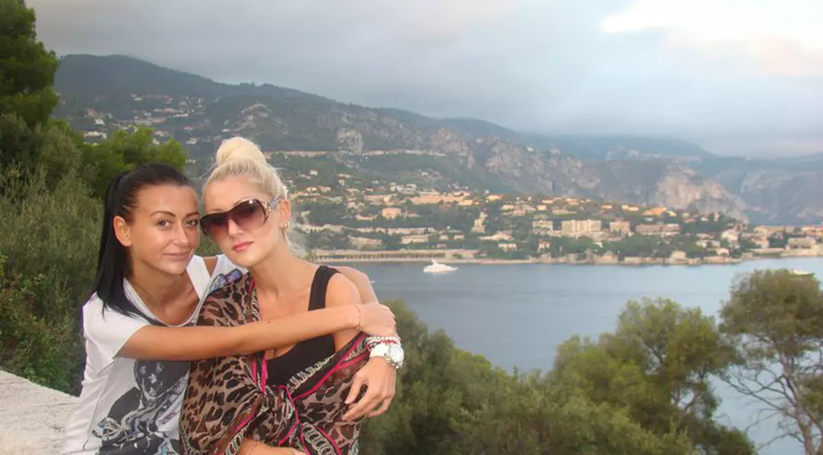 Fetele de la Bambi pleacă trei luni în America