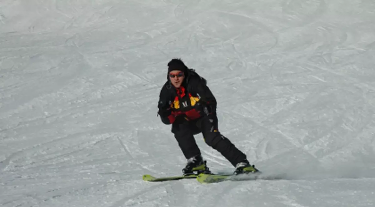 Video | Şerban Huidu, împătimit al schiului: "Este un sport minunat, credeţi-mă!"