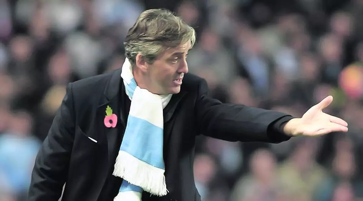 Roberto Mancini, antrenorul lui Manchester City, atacă dur: «În România şi în Italia sunt mulţi proşti!»