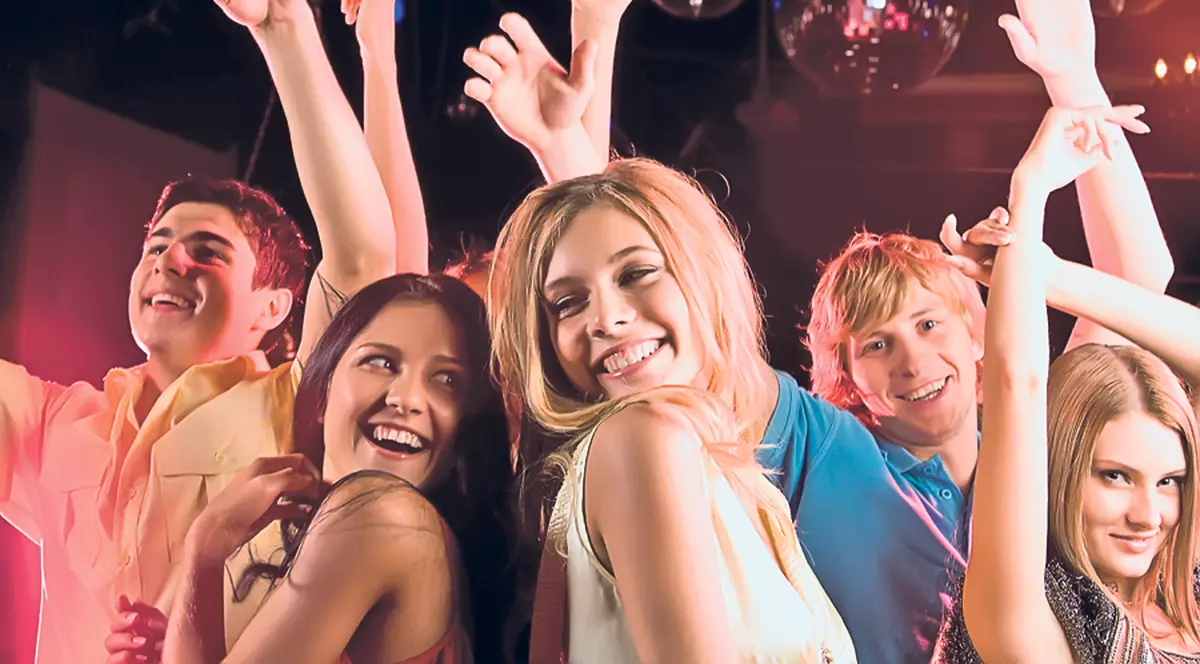 Interzis minorilor în discotecă după ora 21.00!