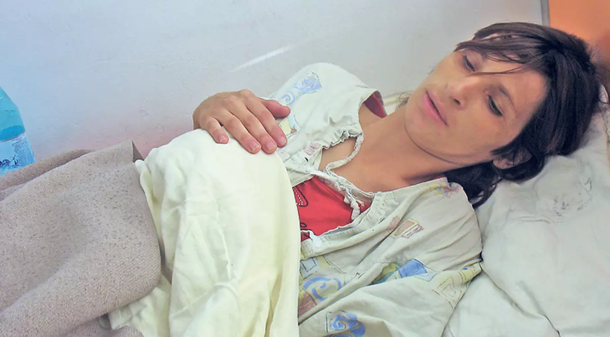 Bebeluşul ucis de mamă, abandonat la morgă