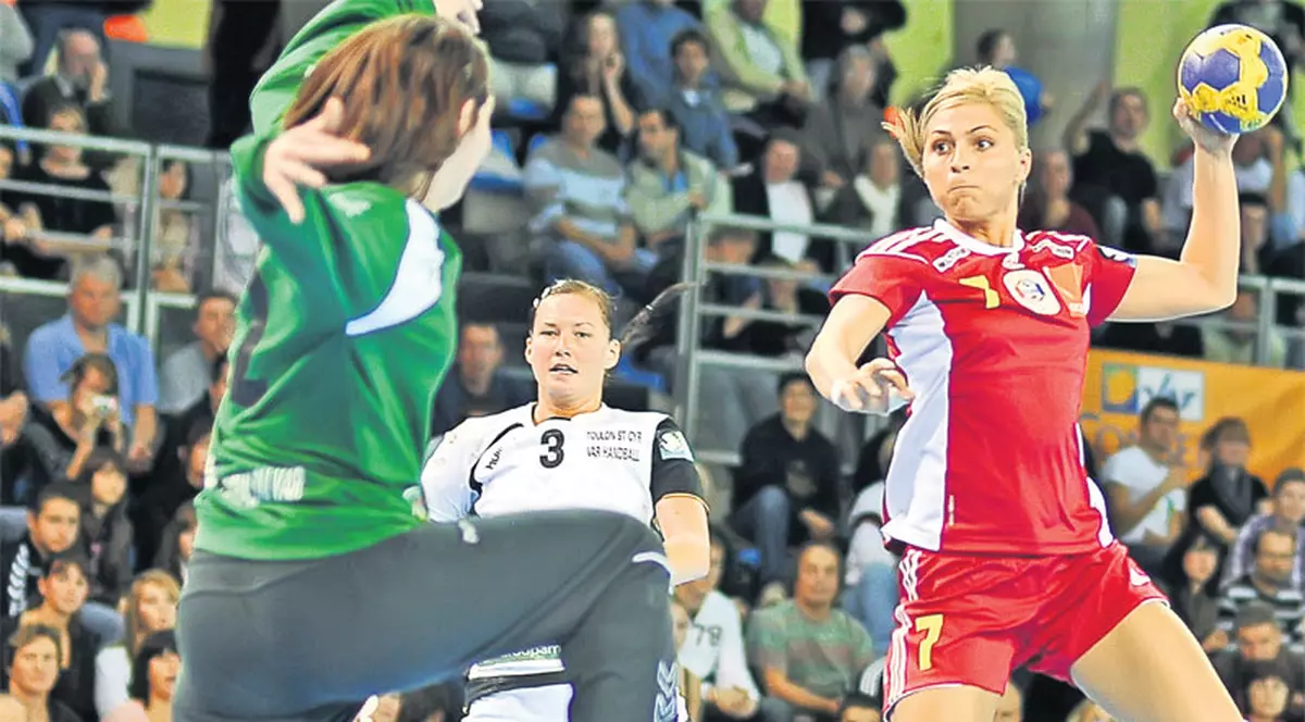 Stelian, tatăl handbalistei Adriana Nechita, plânge când joacă Ada