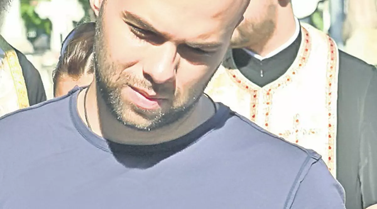 Părinţii unuia dintre bebeluşii morţi la Giuleşti o acuză pe asistenta Cîrstea:«Din vina ei a murit Eric»