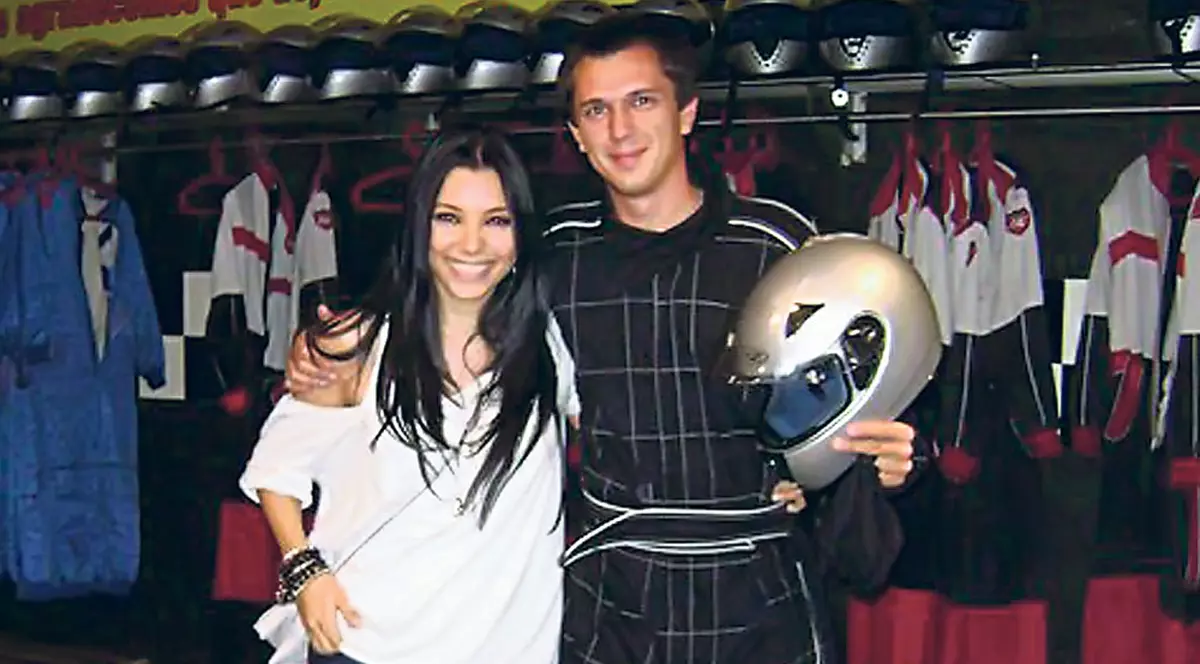 El e iubitul Corinei Caragea