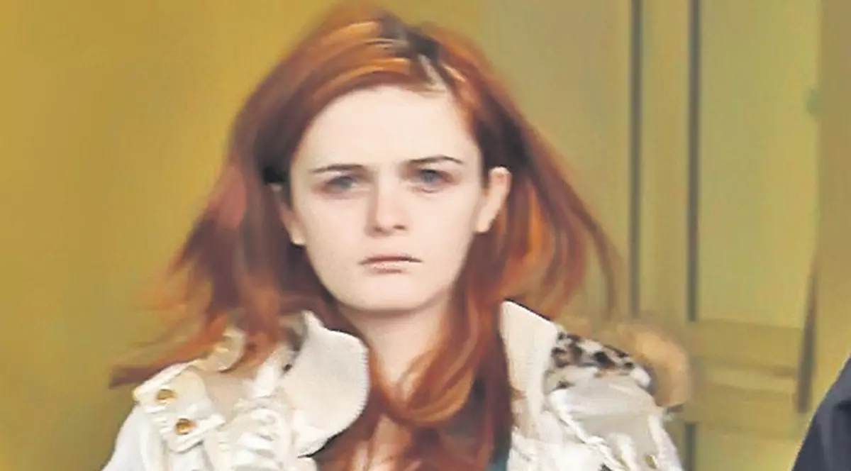 Românca ce şi-a aruncat bebeluşul pe geam era îngrozită de «peştele» ei