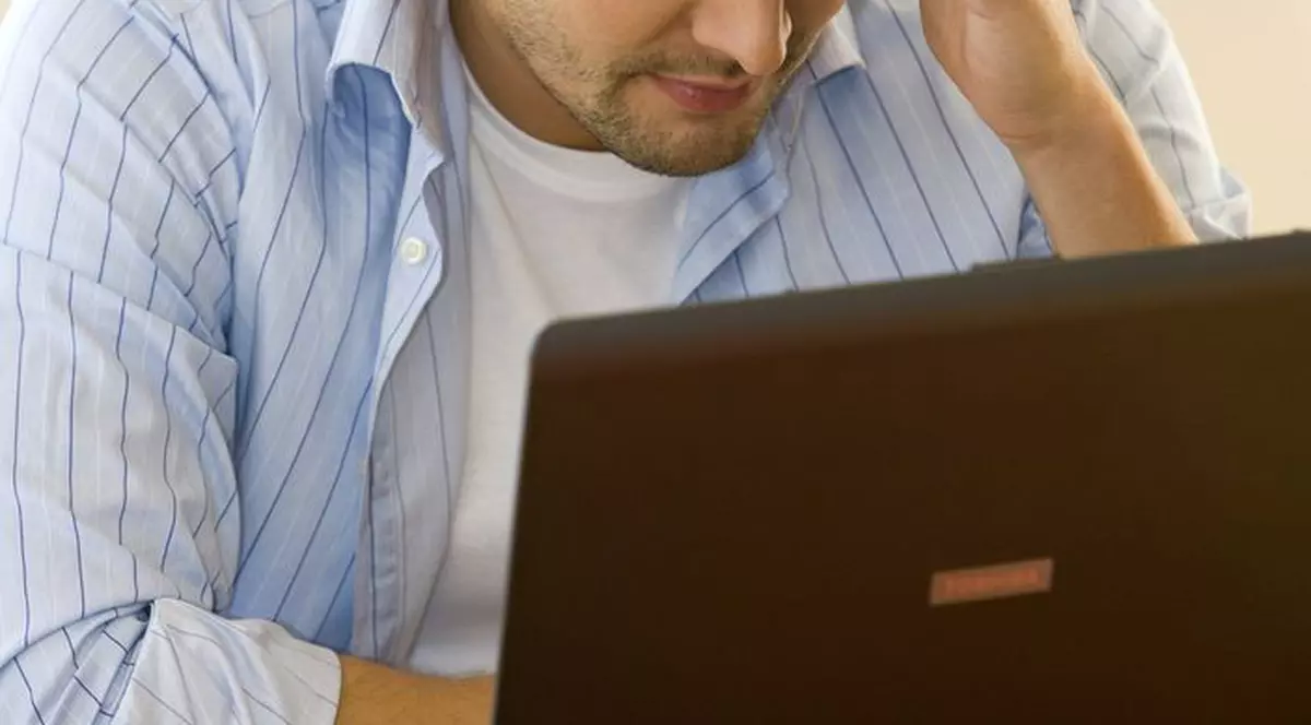 Viaţa în marile oraşe şi utilizarea frecventă a internetului afectează creierul
