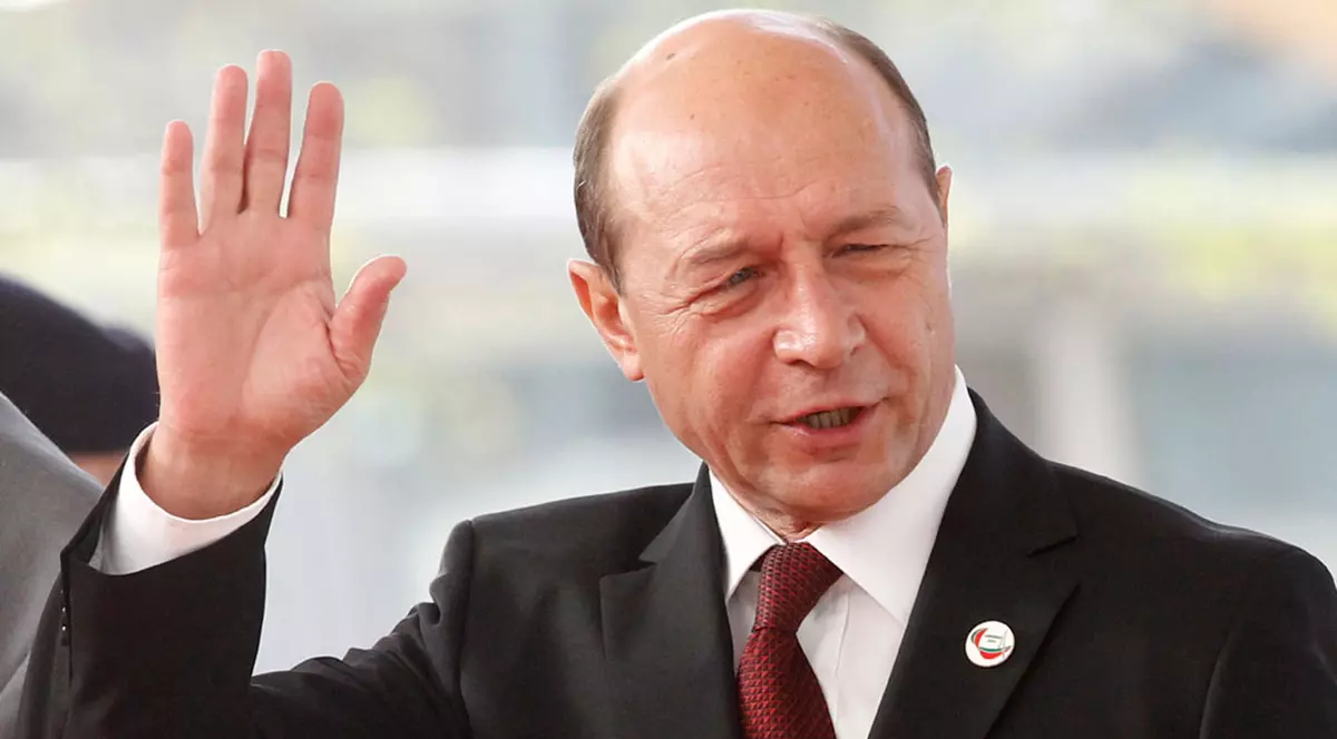 Băsescu: "Îmi asum responsabilitatea eşecului aderării României la Spaţiul Schengen"