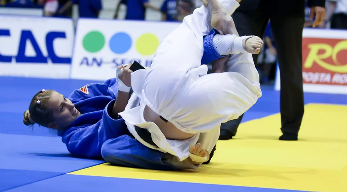 Cele mai interesante fotografii de sport realizate de Libertatea în 2010 (1)