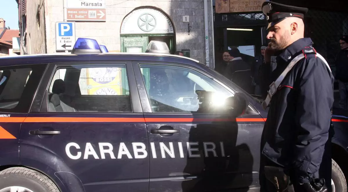 Un pensionar italian a omorât trei persoane şi s-a sinucis în faţa poliţiştilor