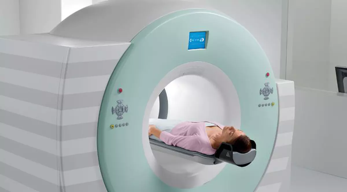 Medicul din Iași care cerea șpagă pentru examenele RMN, trimis în judecată