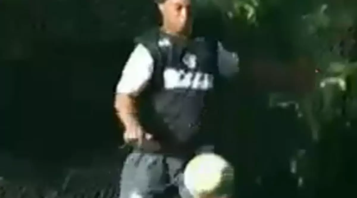 Video | Ronaldinho vine cu o nouă provocare: golul din spatele porţii