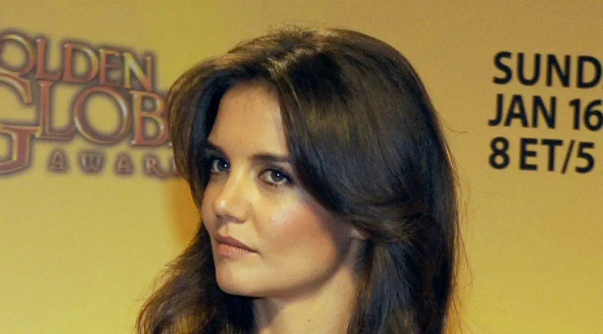 Katie Holmes a dat rateu în ultimul film. Publicul a părăsit sala de cinema în timp ce rula