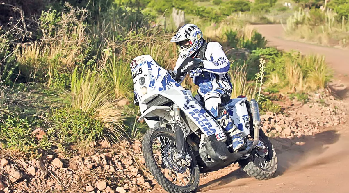 Mani Gyenes continuă prestaţiile bune în raliul Dakar